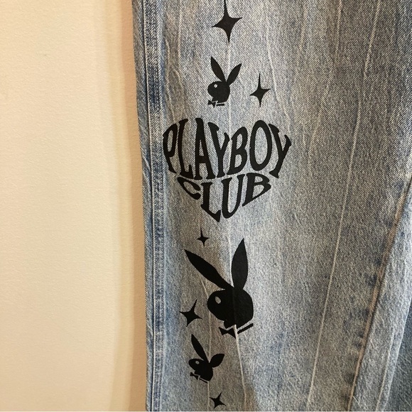 PACSUN PLAYBOY Sz 28 High Rise Distressed Wide Leg Appliqué Light Wash Jeans NEW - Picture 6 of 15